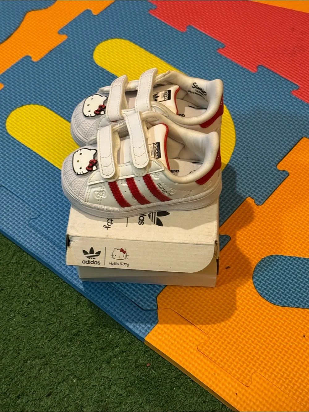 adidas Hello Kitty Collectible Box in White and Red Size 4k Great Condition